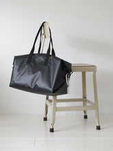 画像をギャラリービューアに読み込む, THE-VIVIENNE-EDGE-55