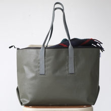 画像をギャラリービューアに読み込む, THE-VIVIENNE-ZIP-55