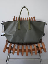 画像をギャラリービューアに読み込む, THE-VIVIENNE-EDGE-55