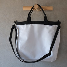画像をギャラリービューアに読み込む, KATE-NARROW+STRAP