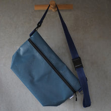 画像をギャラリービューアに読み込む, [STOCK] AMSTERDAM-40  BLUE 右使い
