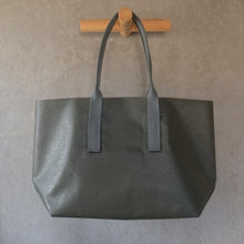 画像をギャラリービューアに読み込む, [STOCK] THE-VIVIENNE-45  GRAY MIDDLE HANDLE
