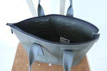 Load image into Gallery viewer, [STOCK] THE-VIVIENNE-ZIP-30 GRAY SHORT HANDLE Right-handed
