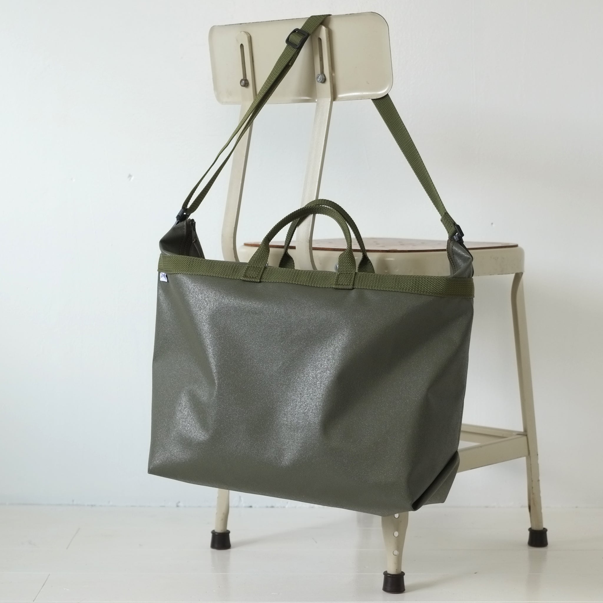 バッグ min MINI N/S TOTEリサイクルドブラックJP（トートバッグ