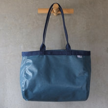 画像をギャラリービューアに読み込む, [STOCK] KATE BLUE×NAVY LONG HANDLE 右使い
