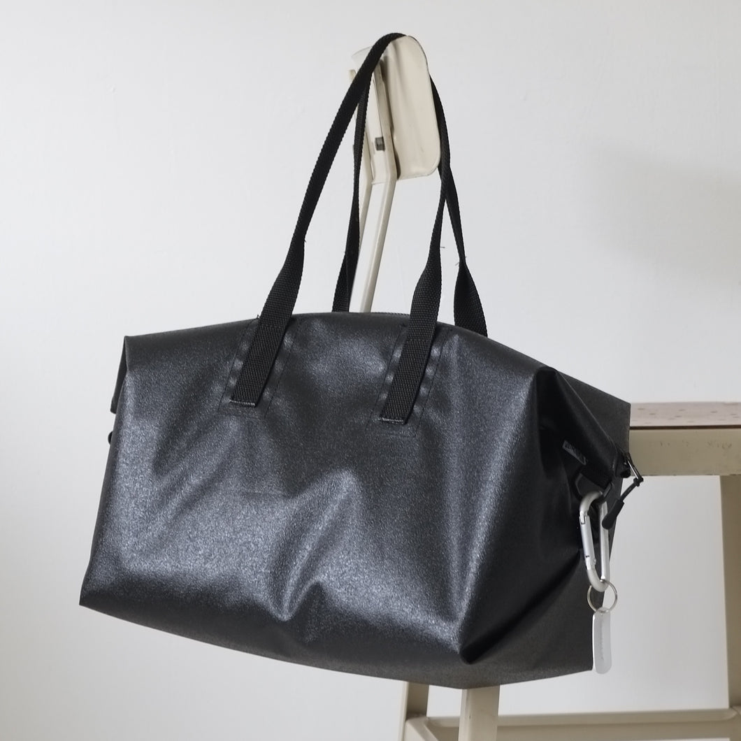 [STOCK] THE-VIVIENNE-EDGE-55  BLACK MEDIUM HANDLE 右使い