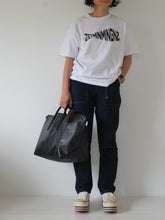 画像をギャラリービューアに読み込む, [STOCK] THE-VIVIENNE-ZIP-55  BLACK SHORT HANDLE 右使い
