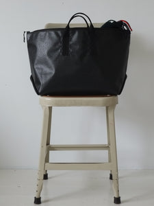 [STOCK] THE-VIVIENNE-ZIP-55  BLACK SHORT HANDLE 右使い