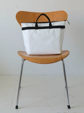 画像をギャラリービューアに読み込む, [STOCK] FOLLOW-ZIP-40 WHITE×BLACK SHORT HANDLE 右使い
