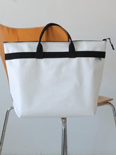 画像をギャラリービューアに読み込む, [STOCK] FOLLOW-ZIP-40 WHITE×BLACK SHORT HANDLE 右使い
