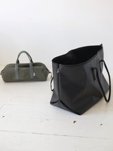 画像をギャラリービューアに読み込む, THE-VIVIENNE-ZIP-65
