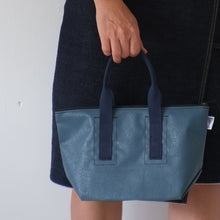 画像をギャラリービューアに読み込む, THE-VIVIENNE-ZIP-30
