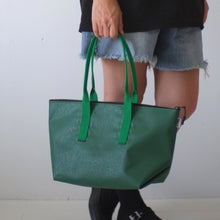 画像をギャラリービューアに読み込む, THE-VIVIENNE-ZIP-40
