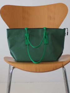 THE-VIVIENNE-ZIP-40