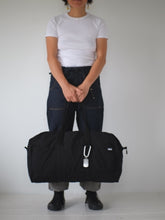 画像をギャラリービューアに読み込む, [STOCK] RACHEL BLACK MIDDLE HANDLE
