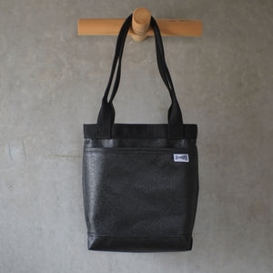 [STOCK] TINA BLACK×BLACK MEDIUM HANDLE Right-handed