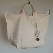 画像をギャラリービューアに読み込む, [STOCK] ZIP-BALLOOON!-55 WHITE SHORT HANDLE 右使い
