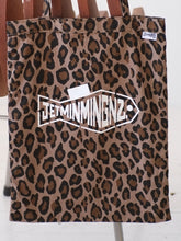 画像をギャラリービューアに読み込む, [STOCK] MEE-A4-CHINU LEOPARD
