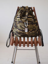 画像をギャラリービューアに読み込む, [STOCK] BACKBEAT-40 KIBI-TIGERCAMO LONG HANDLE
