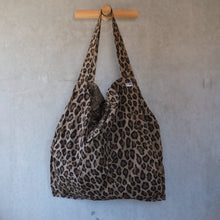 画像をギャラリービューアに読み込む, [STOCK] MARKET-M LEOPARD
