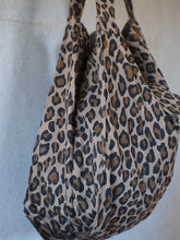 画像をギャラリービューアに読み込む, [STOCK] MARKET-M LEOPARD
