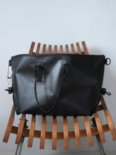 画像をギャラリービューアに読み込む, [STOCK] THE-VIVIENNE-EDGE-55  BLACK MEDIUM HANDLE 左使い
