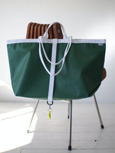 画像をギャラリービューアに読み込む, [STOCK] FOLLOW-60 GREEN×WHITE DOUBLE HANDLE 右使い
