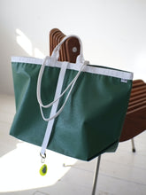 画像をギャラリービューアに読み込む, [STOCK] FOLLOW-60 GREEN×WHITE DOUBLE HANDLE 右使い
