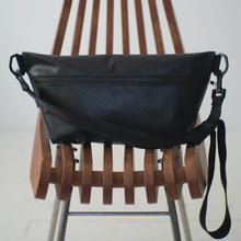 画像をギャラリービューアに読み込む, [STOCK] AMSTERDAM-40-LO  BLACK 右使い
