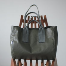 Load image into Gallery viewer, KATE
