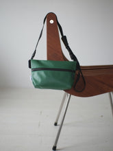 画像をギャラリービューアに読み込む, [STOCK] AMSTERDAM-25 GREEN 右使い

