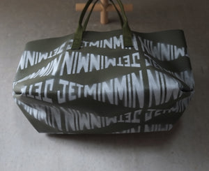 [STOCK] THE-VIVIENNE-MONOGRAM-55  OLIVE-LONG