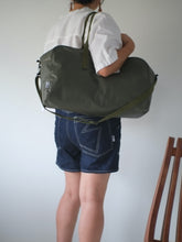 画像をギャラリービューアに読み込む, [STOCK] CHRISSIE-45+STRAP / OLIVE / MEDIUM HANDLE
