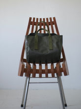 Load image into Gallery viewer, [STOCK] KATE-MINI / OLIVE / SHORT HANDLE
