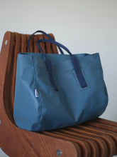 画像をギャラリービューアに読み込む, [STOCK] KATE / BLUE / MEDIUM HANDLE
