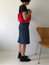 画像をギャラリービューアに読み込む, [STOCK] THE-VIVIENNE-30 RED MEDIUM HANDLE 右使い

